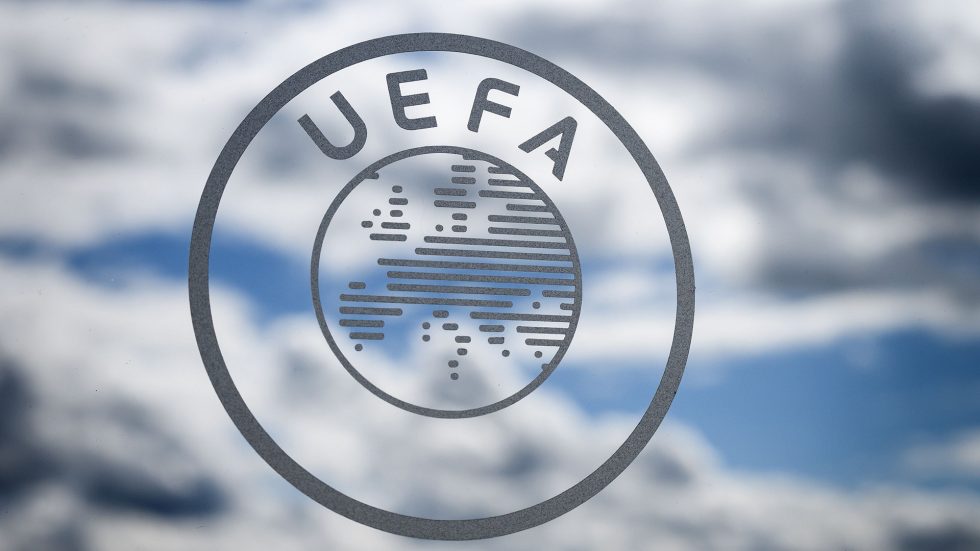 UEFA: Πρόστιμο και μερικό κλείσιμο του γηπέδου με αναστολή για Τουρκία