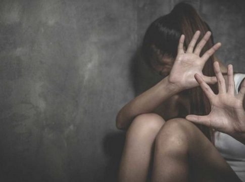 Σεπόλια: Στον εισαγγελέα η μητέρα της 12χρονης – Ξετυλίγεται το κουβάρι, έρχεται νέα σύλληψη για «κουκούλωμα» της υπόθεσης