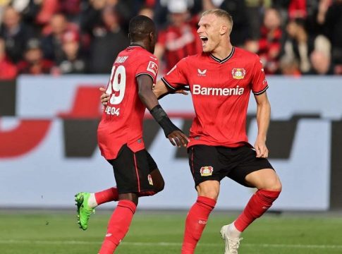 Διέλυσε τη Σάλκε η Λεβερκούζεν στο ντεμπούτο του Τσάμπι Αλόνσο (4-0) – Γλίτωσε τον βαθμό στο φινάλε η Λειψία (1-1)