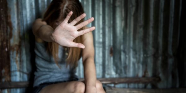 «Σκάσε μωρή και δούλευε…» – Οι βρισιές του Μίχου προς τη 12χρονη και τα ηλεκτρονικά ίχνη των επίδοξων βιαστών
