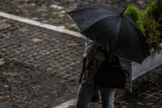 Μικρή πτώση της θερμοκρασίας και τοπικές βροχές την Παρασκευή