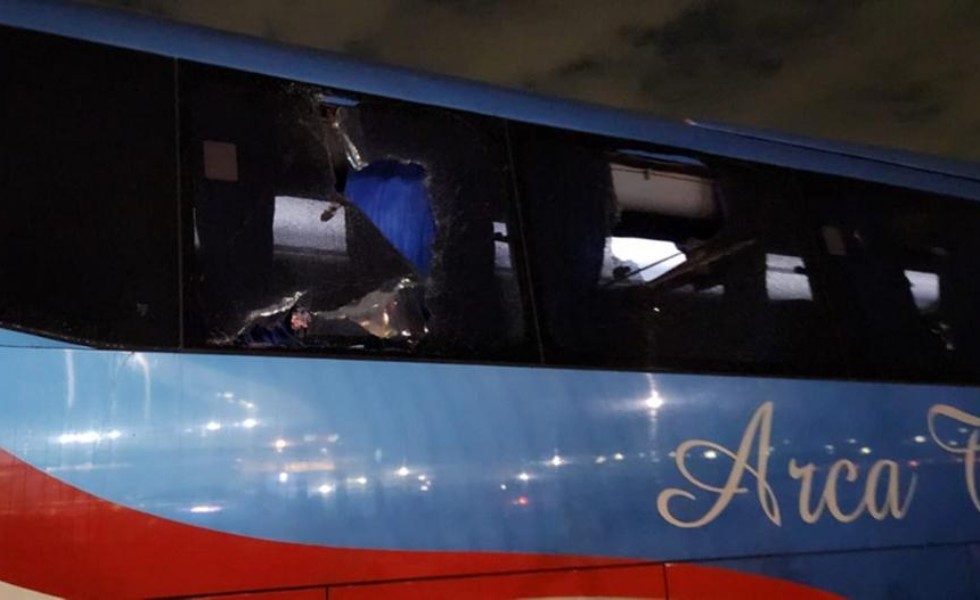 Οπαδοί της Κορίνθιανς επιτέθηκαν στο λεωφορείο τη Φλαμένγκο