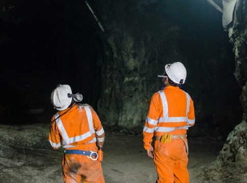 Φωκίδα: Άτομο χωρίς τις αισθήσεις του βρέθηκε μετά την κατάρρευση σε στοά στα μεταλλεία