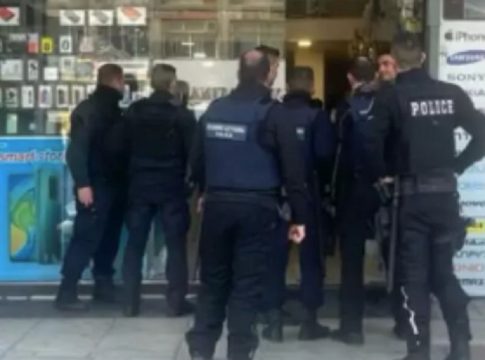 Ληστεία σε κατάστημα στη Θεσσαλονίκη: Βίντεο ντοκουμέντο από τη στιγμή της σύλληψης