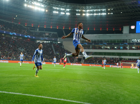 Λεβερκούζεν – Πόρτο 0-3: «Πάρτι» για τους «Δράκους» στη Γερμανία (vid)