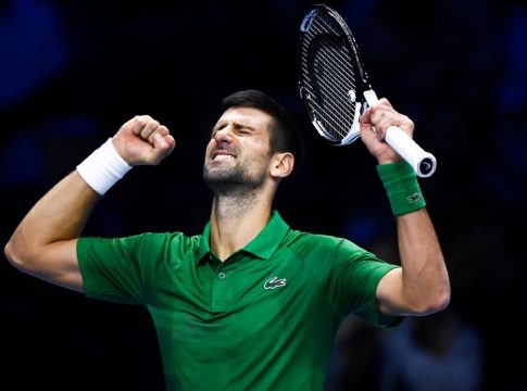 Ακάθεκτος ο Τζόκοβιτς στον τελικό του ATP Finals (2-0)