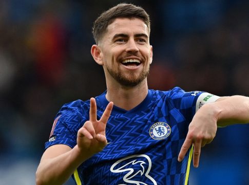 Στην πόρτα της εξόδου ο Ζορζίνιο – Περιμένει στη γωνιά η Μπαρτσελόνα