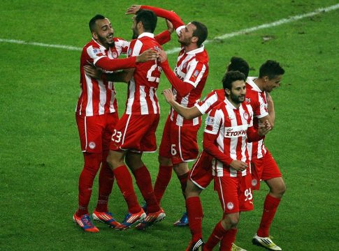 Ο Ολυμπιακός, η ΑΕΚ και η τεσσάρα στο ΟΑΚΑ πριν από δέκα χρόνια (vid)