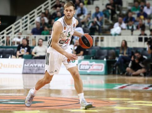 Γουόλτερς: «Είναι μια μεγάλη βδομάδα, θα πρέπει να παίξουμε καλύτερη άμυνα»