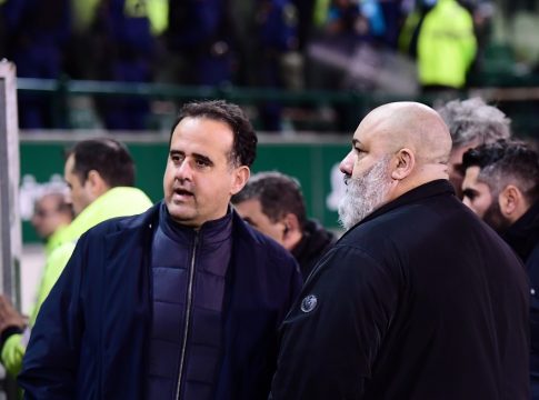 Super League: Εξοντωτικές ποινές σε Καραπαπά και Βρέντζο για το ντέρμπι της Λεωφόρου