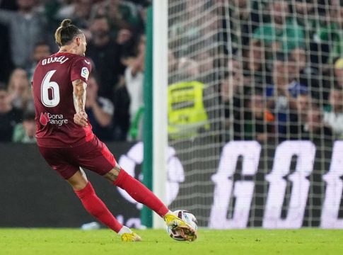 Μπέτις – Σεβίλλη 1-1: Τρεις αποβολές, δύο γκολ, κανένας νικητής στο ντέρμπι