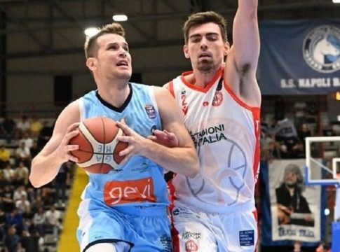 Παρελθόν και επίσημα από τη Νάπολι ο Αγραβάνης (pic)