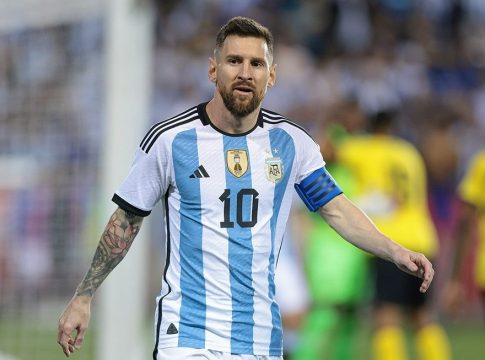 Μέσι και…μάχη στο «Λουσάιλ»!