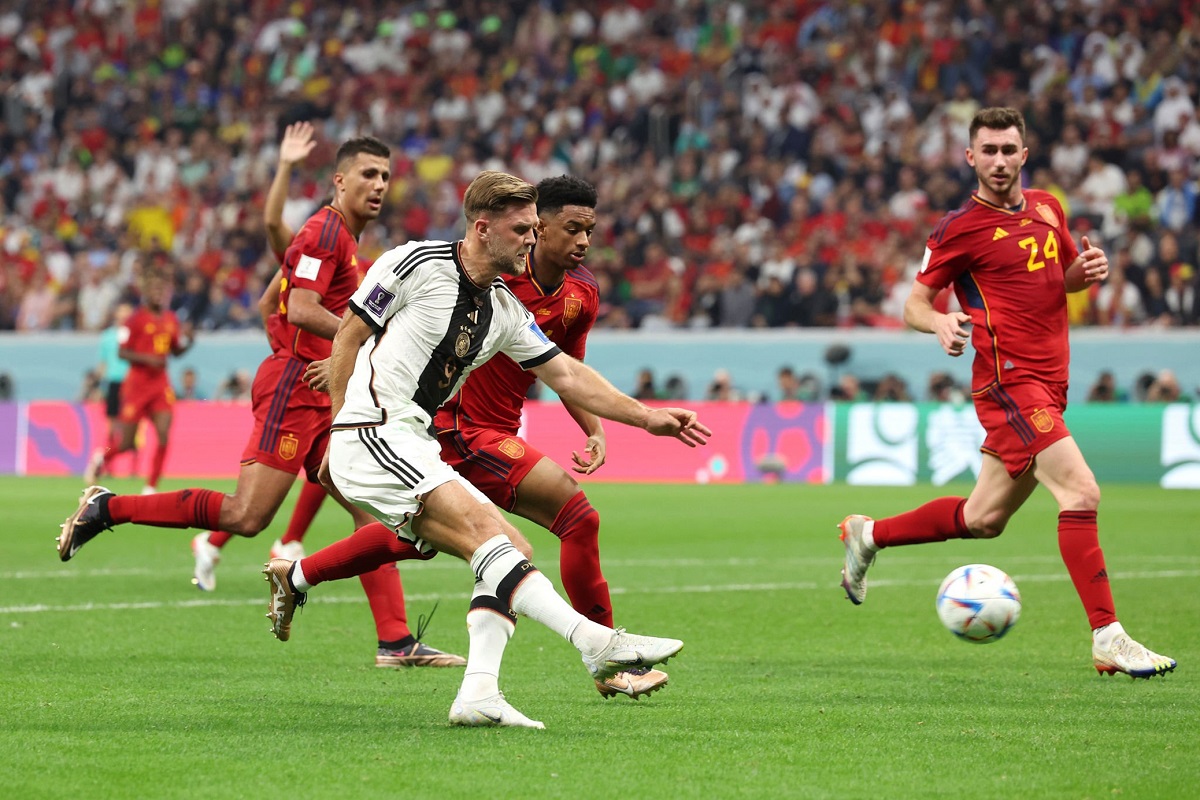 Ισπανία – Γερμανία 1-1: Έμειναν ζωντανά τα «πάντσερ»