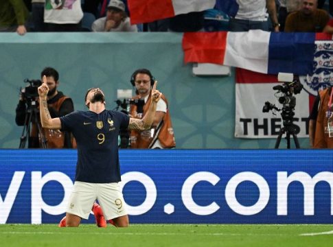 Το έφερε… τούμπα σε 5′ η Γαλλία (vids)