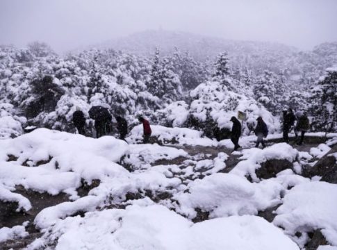 Τα Μερομήνια μίλησαν: Με τι καιρό θα κάνουμε Χριστούγεννα – Πότε θα έχουμε χιόνια