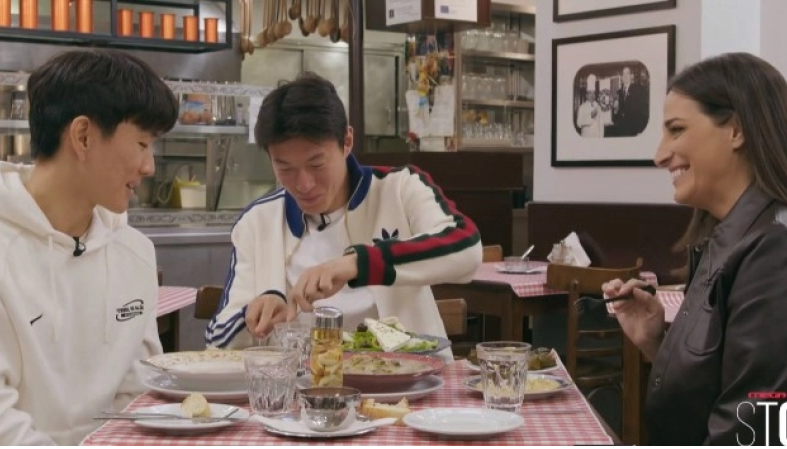 Ουί Τζο και Χουάνγκ μιλούν για την πατρίδα τους τρώγοντας… ντολμαδάκια (vid)