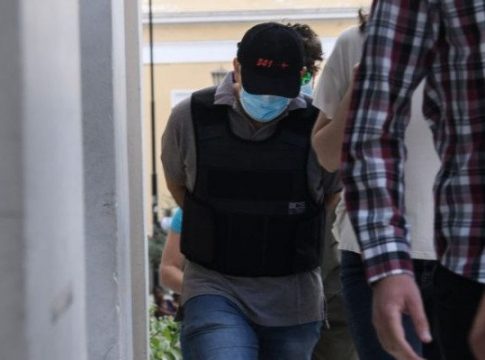 Οκτώ φορές ισόβια και 50 χρόνια κάθειρξη στον ψευτογιατρό – Από τις μεγαλύτερες ποινές τα τελευταία 30 χρόνια