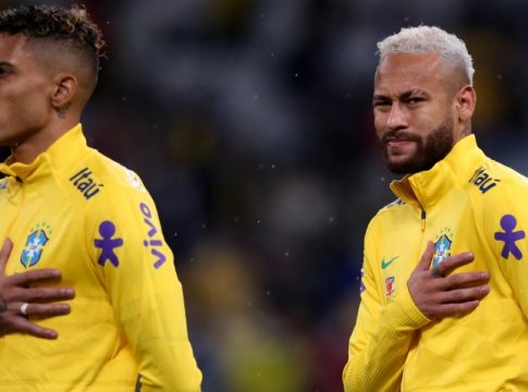 Ξέσπασε ο Ραφίνια: «Οι Αργεντινοί έχουν τον Μέσι Θεό, οι Βραζιλιάνοι εύχονται ο Νεϊμάρ να σπάσει το πόδι του»