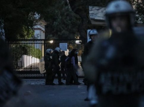 Δεκάδες προσαγωγές μετά από νέα αστυνομική επιχείρηση στα Προσφυγικά στη Λ.Αλεξάνδρας