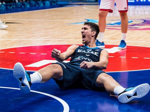 Στον αστερισμό… του Λαρεντζάκη (vids)