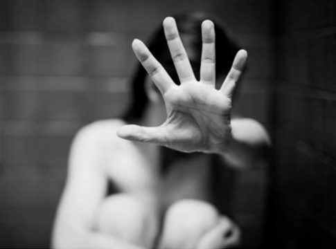 Θεσσαλονίκη: Για απόπειρα βιασμού εκδιδόμενης κατηγορείται δημοτικός αστυνομικός