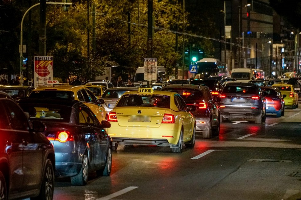 39ος Μαραθώνιος: Χάος στους δρόμους της Αθήνας – Αυξημένη ακόμα και τώρα η κίνηση