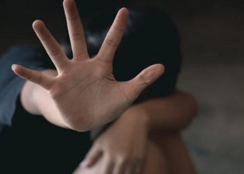 Ηράκλειο: Δάσκαλος κατηγορείται για τον βιασμό 21χρονου μαθητή του