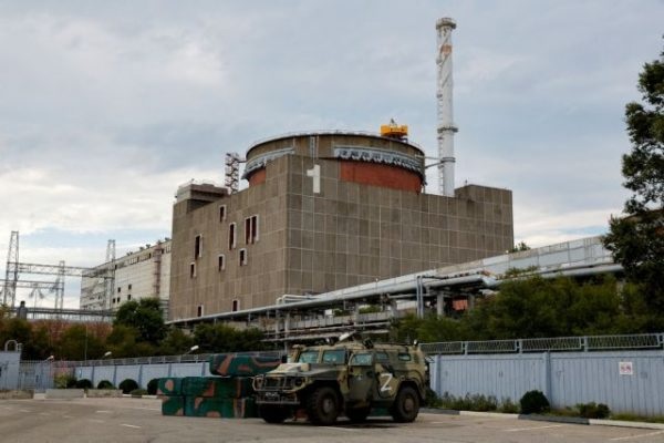 Ουκρανία: Υπάρχουν «ενδείξεις» ότι οι Ρώσοι ετοιμάζονται να αποχωρήσουν από τον πυρηνικό σταθμό της Ζαπορίζια