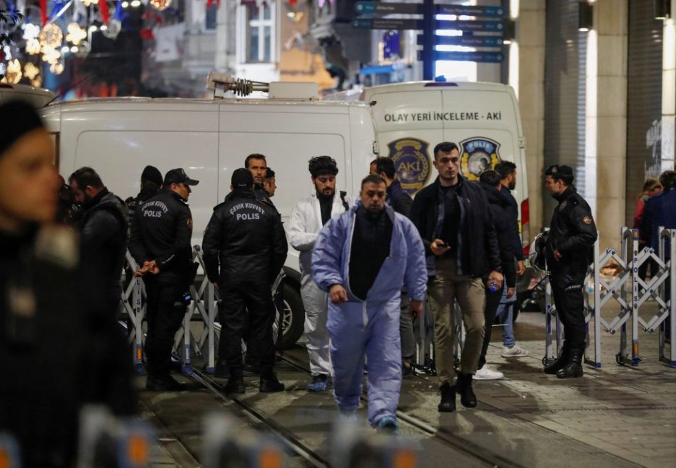 Έκρηξη στην Κωνσταντινούπολη: Τρομοκρατική επίθεση με δράστη γυναίκα βλέπει η τουρκική κυβέρνηση