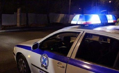 Άρτα: Σκότωσε τον αδελφό του στην αυλή του σπιτιού τους