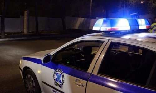 Άρτα: Σκότωσε τον αδελφό του στην αυλή του σπιτιού τους