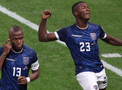 Ισοφαρίζει με Βαλένσια το Εκουαδόρ την Ολλανδία (vid)