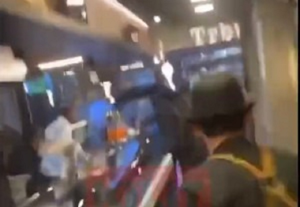 Κωνσταντινούπολη: Έβγαζε βίντεο μέσα σε μαγαζί και κατέγραψε την έκρηξη