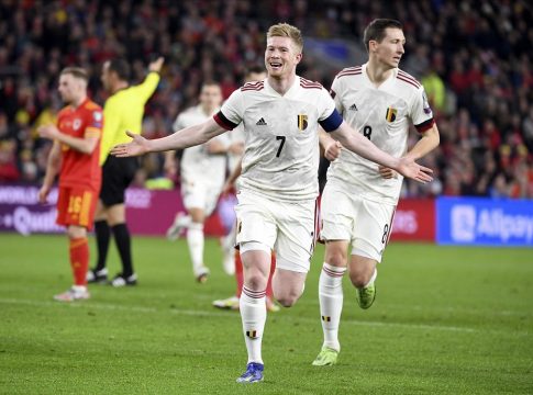 Ντε Μπρόινε με 15.00 στον 6ο όμιλο!