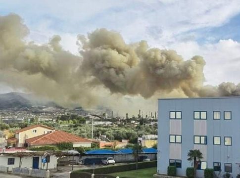 Μεγάλη φωτιά στον Ασπρόπυργο