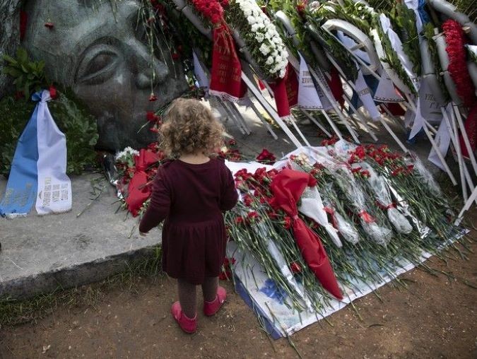 Ο Νοέμβρης θα είναι πάντα αδικαίωτος