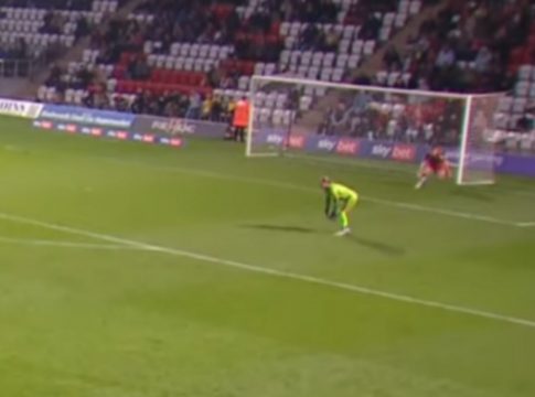 Ο Ντάνι Ρόουζ της Στίβενεϊτζ έπαθε… Μπουχαλάκη (vid)