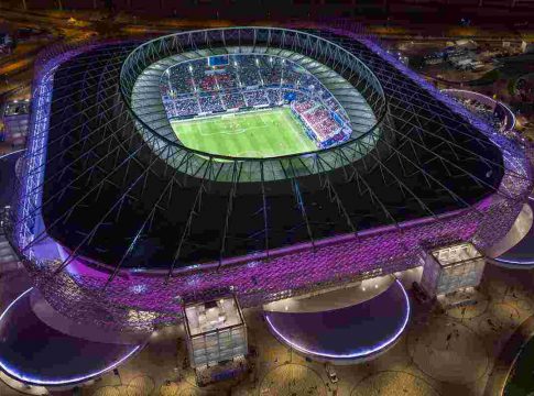 Δύο πρωτιές για αουτσάιντερ