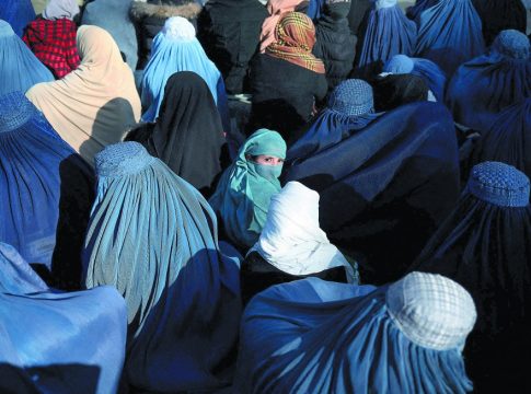 «Μακάρι ο Θεός να μην είχε δημιουργήσει ποτέ τις γυναίκες»
