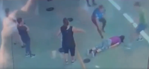 Προσοχή, σκληρές εικόνες: 28χρονη κάνει γυμναστική και σωριάζεται νεκρή στο έδαφος – Σοκαριστικό βίντεο