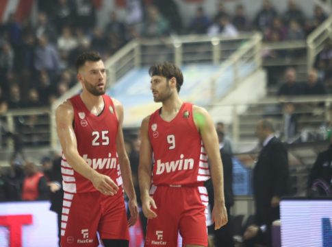 Από μία αγωνιστική τιμωρία σε Πάπας και Τσιακμά για το μεταξύ τους επεισόδιο (vid)