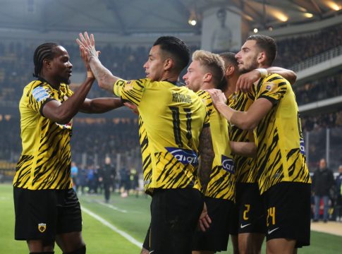 ΑΕΚ – Λαμία 3-0: Το ξεκλείδωσε ο Φαν Βέερτ, το κλείδωσε ο Γκαρσία (vids)