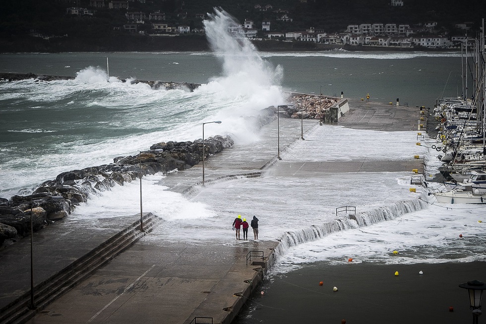 Κακοκαιρία «Gaia»: Σε ποιες περιοχές έβρεξε περισσότερο – Πού οι άνεμοι έφτασαν τα 124 χιλιόμετρα την ώρα