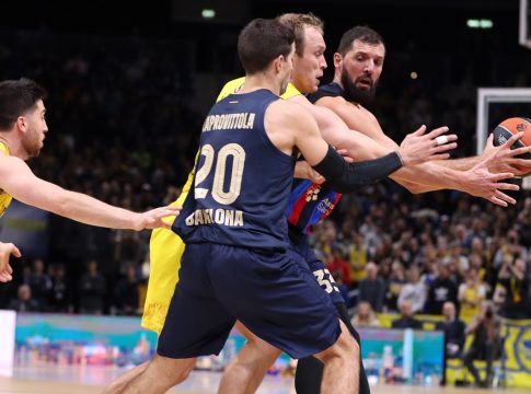 Άλμπα Βερολίνου – Μπαρτσελόνα 86-88: Το έκανε θρίλερ, αλλά «χαμογέλασε» στο τέλος…