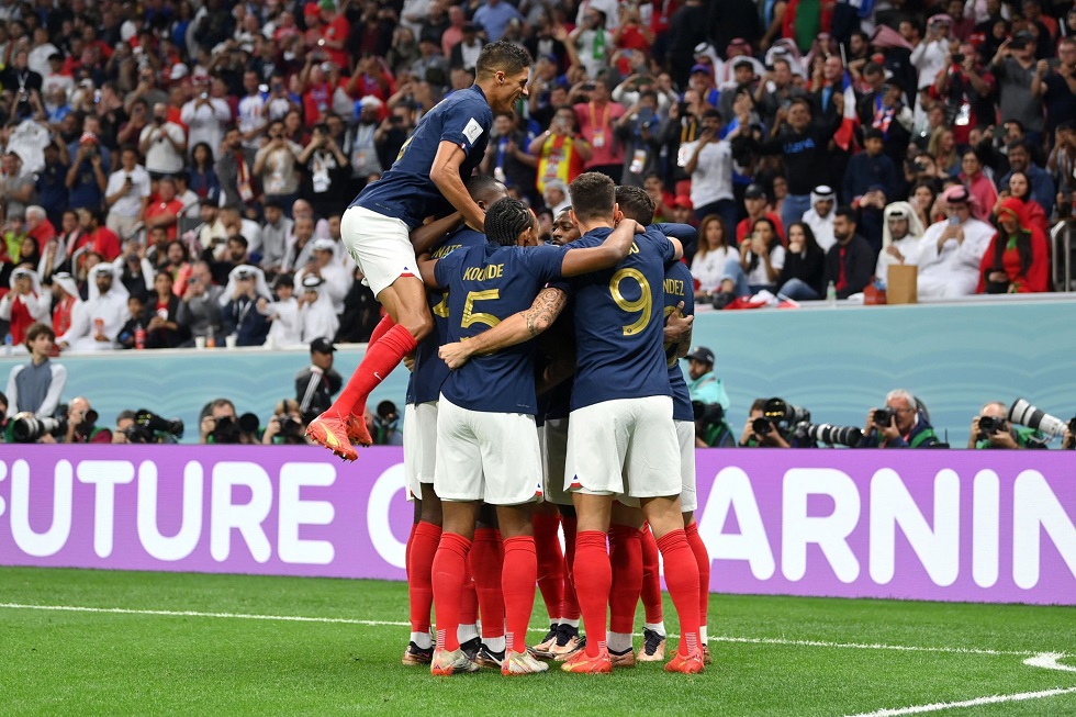 Πάνοπλη η Γαλλία: Αυτή είναι η ενδεκάδα του Ντεσάμπ για τον τελικό!