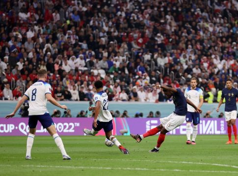 «Ρουκέτα» του Τσουαμενί και 1-0 η Γαλλία (vid)