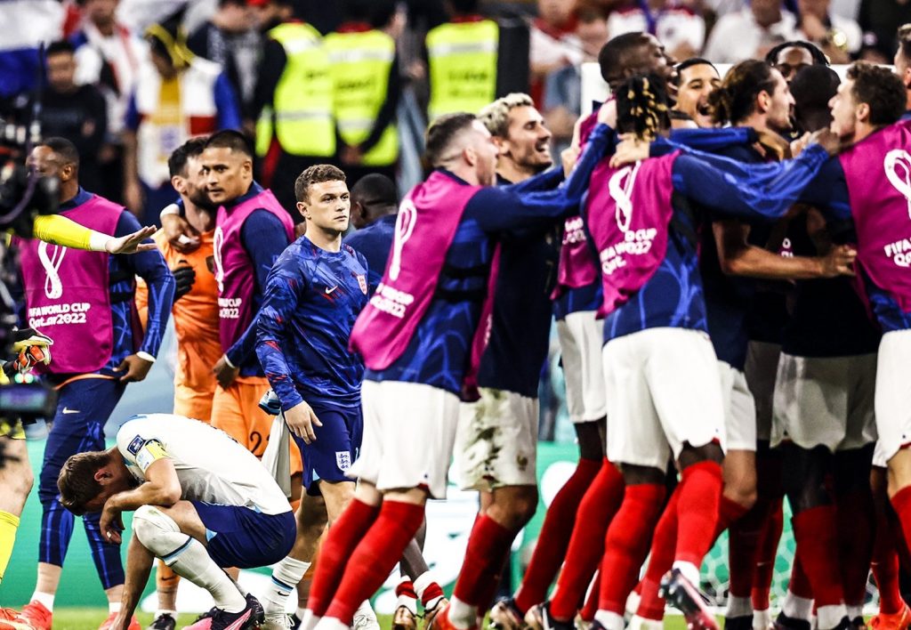 Η Equipe τρολάρει τα «τρία λιοντάρια» στην… Αγγλική: «Sorry, good game» (vid)