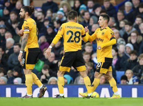 «Κάρφωσε» την Έβερτον ο Ποντένσε (vid)