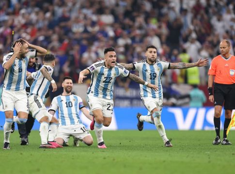 Η «χρυσή βίβλος» του Μουντιάλ: Τρίτο τρόπαιο για την Αργεντινή